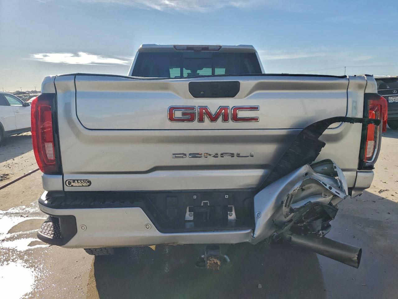 2022 GMC Sierra K2500 Denali - Image 6