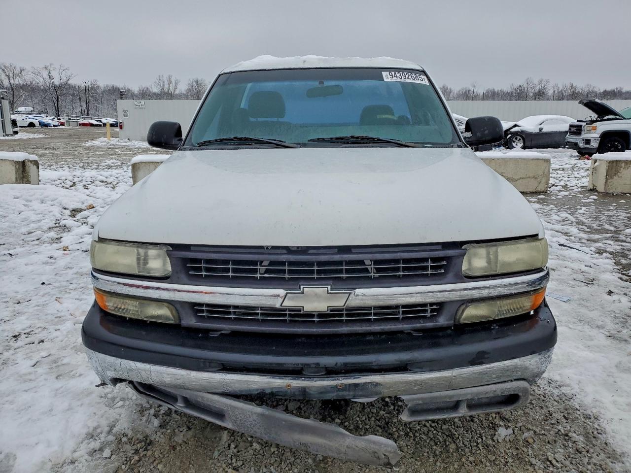 2001 Chevrolet Silverado C1500 - Image 5