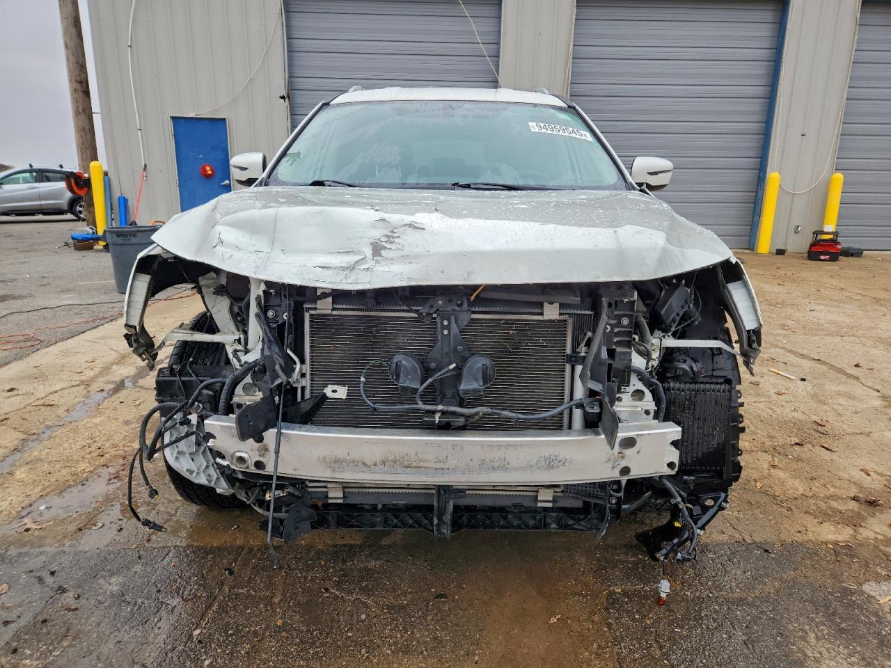 2019 Nissan Pathfinder S - Image 5