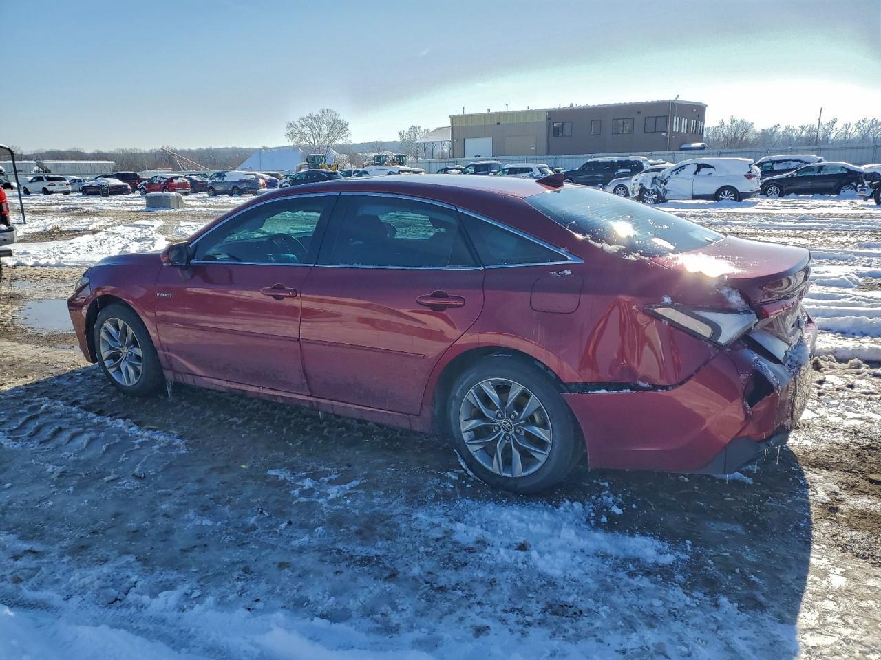 2021 Toyota Avalon Hybrid Xle - Image 2