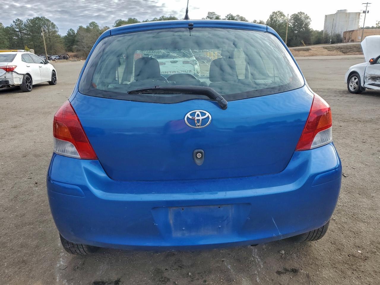 2010 Toyota Yaris - Image 6