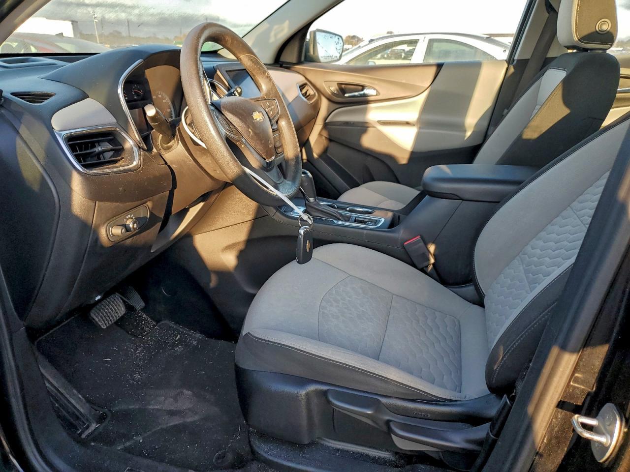 2020 Chevrolet Equinox - Фото 7