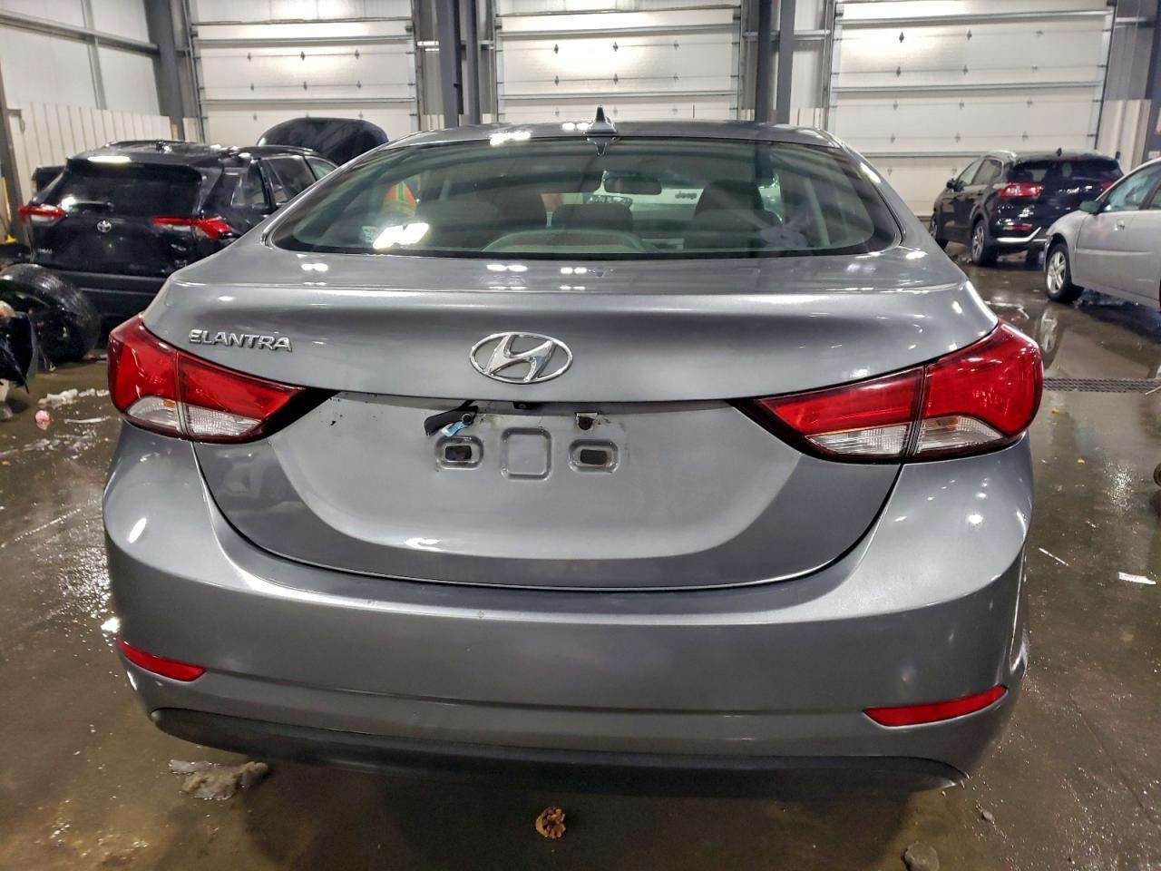 2016 Hyundai Elantra Se - Фото 6