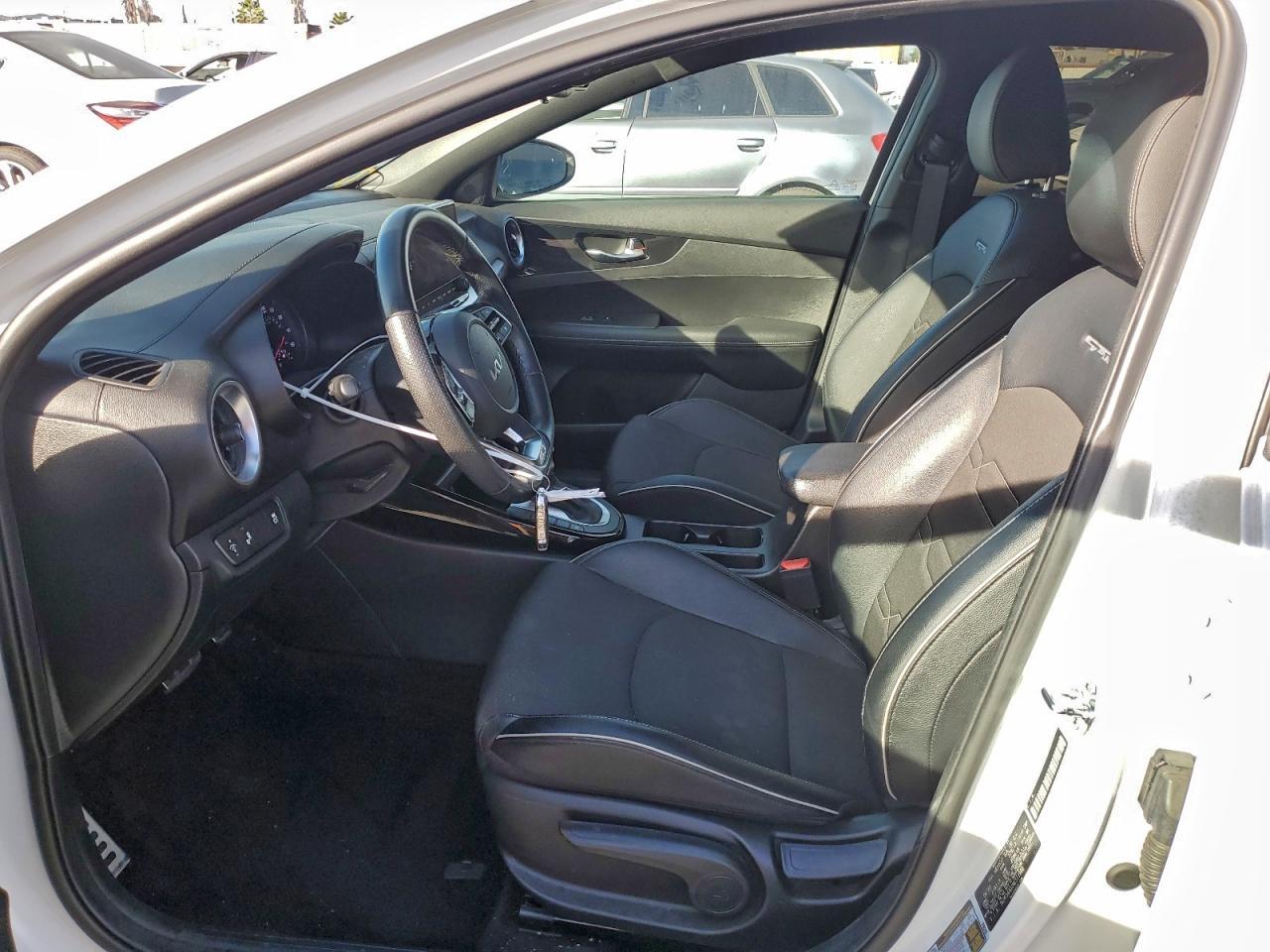 2022 Kia Forte Gt Line - Image 7