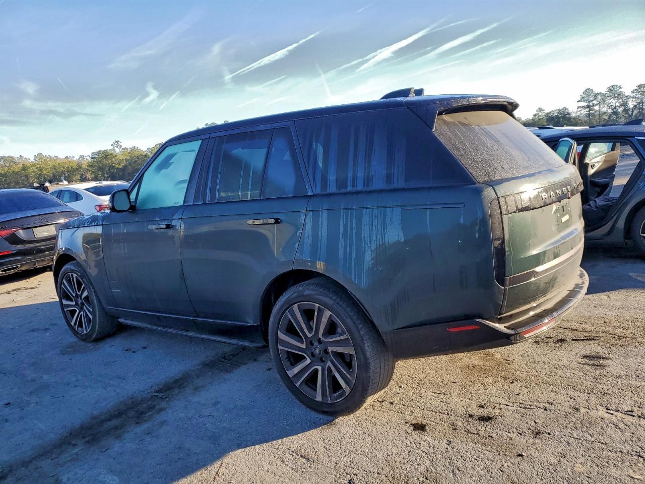 2024 Land Rover Range Rover Se - Image 2