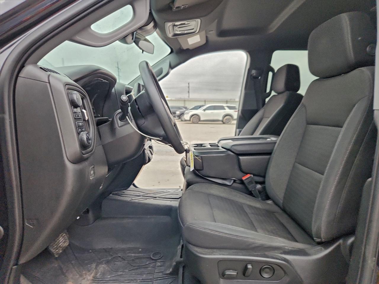 2023 Chevrolet Silverado K1500 Custom - Image 7