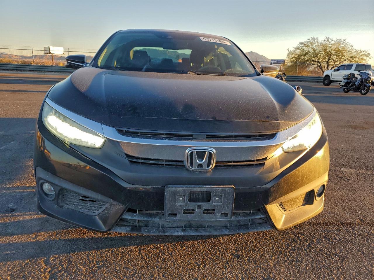 2016 Honda Civic Touring - Фото 5
