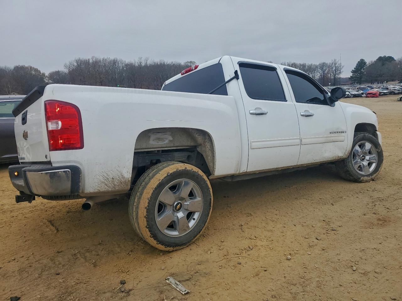 2009 Chevrolet Silverado C1500 Lt - Image 3