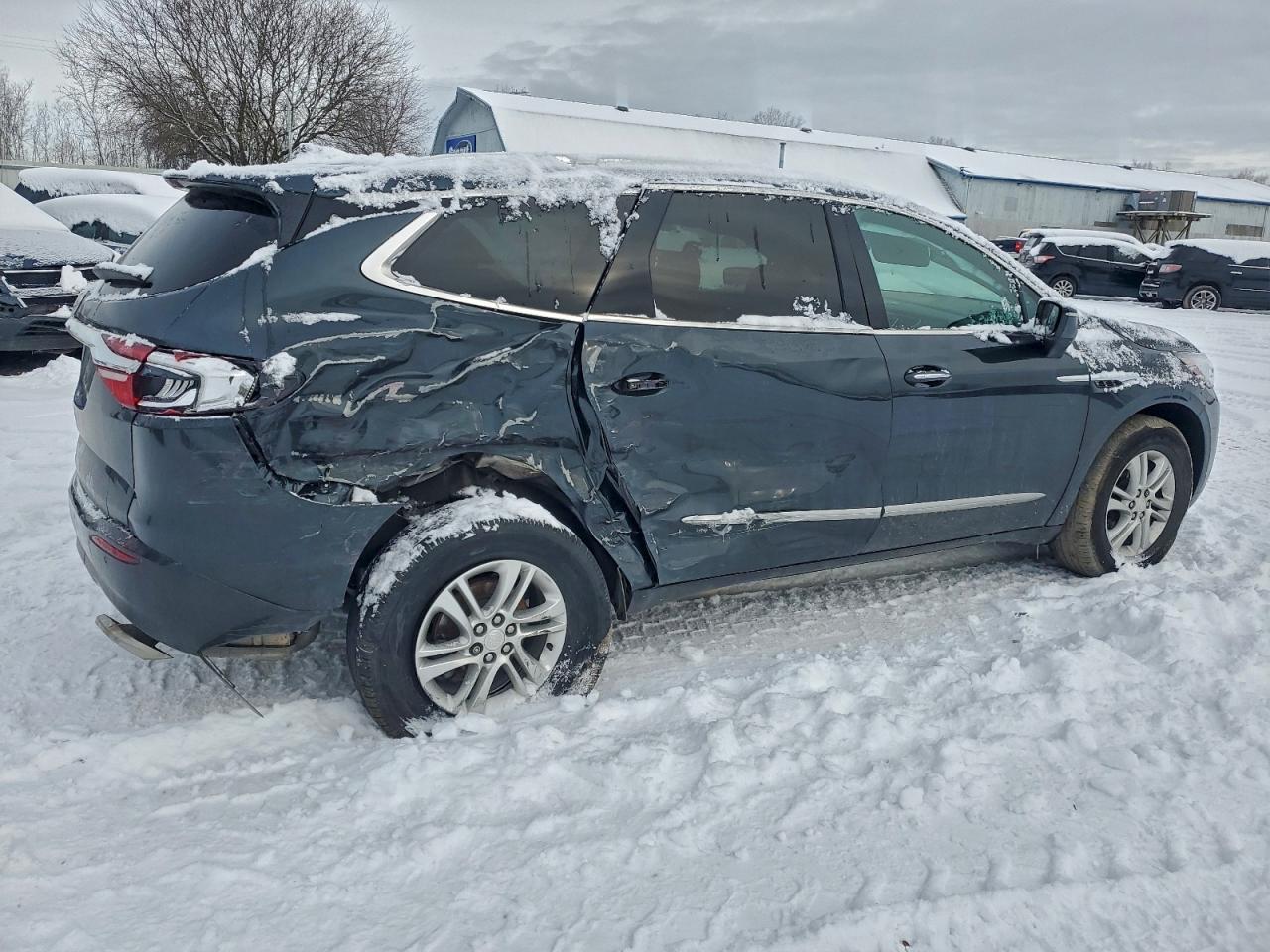 2021 Buick Enclave Essence - Image 3