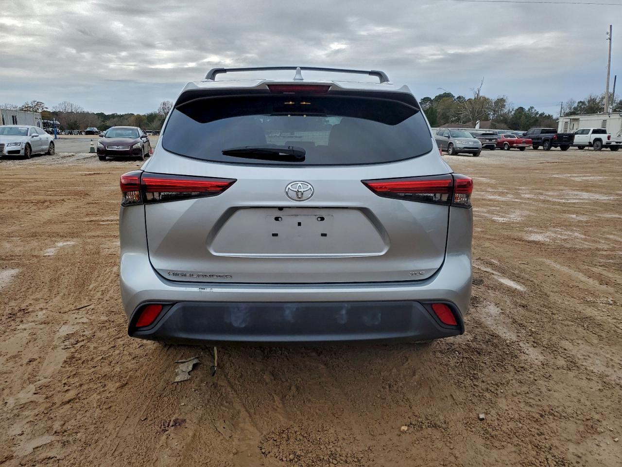 2022 Toyota Highlander Xle - Фото 6