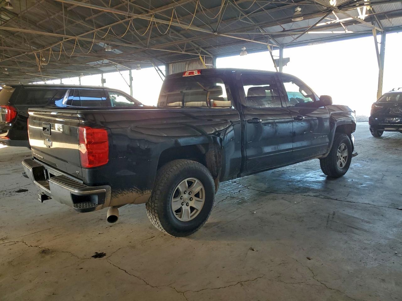 2017 Chevrolet Silverado C1500 Lt - Image 3