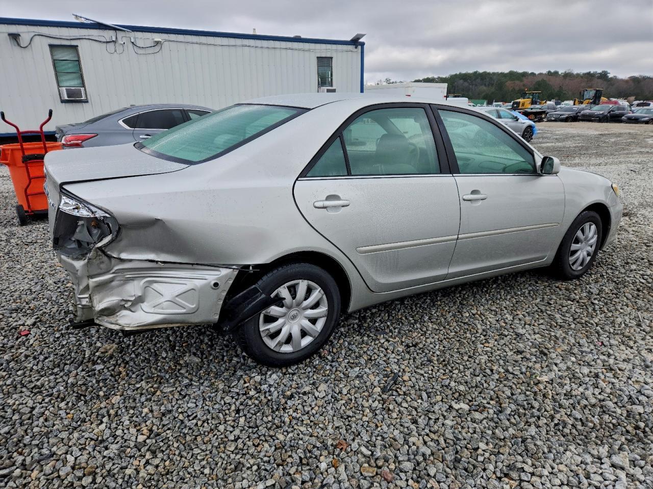 2005 Toyota Camry Le - Фото 3