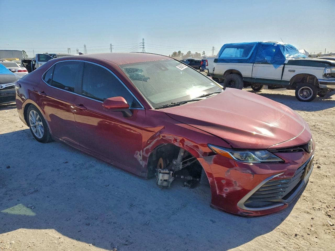 2021 Toyota Camry Le - Фото 4