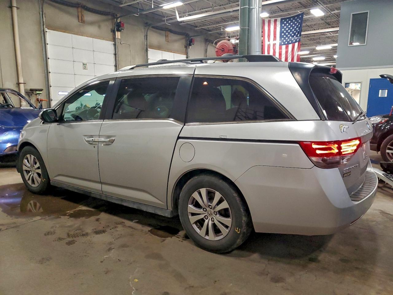 2015 Honda Odyssey Exl - Фото 2