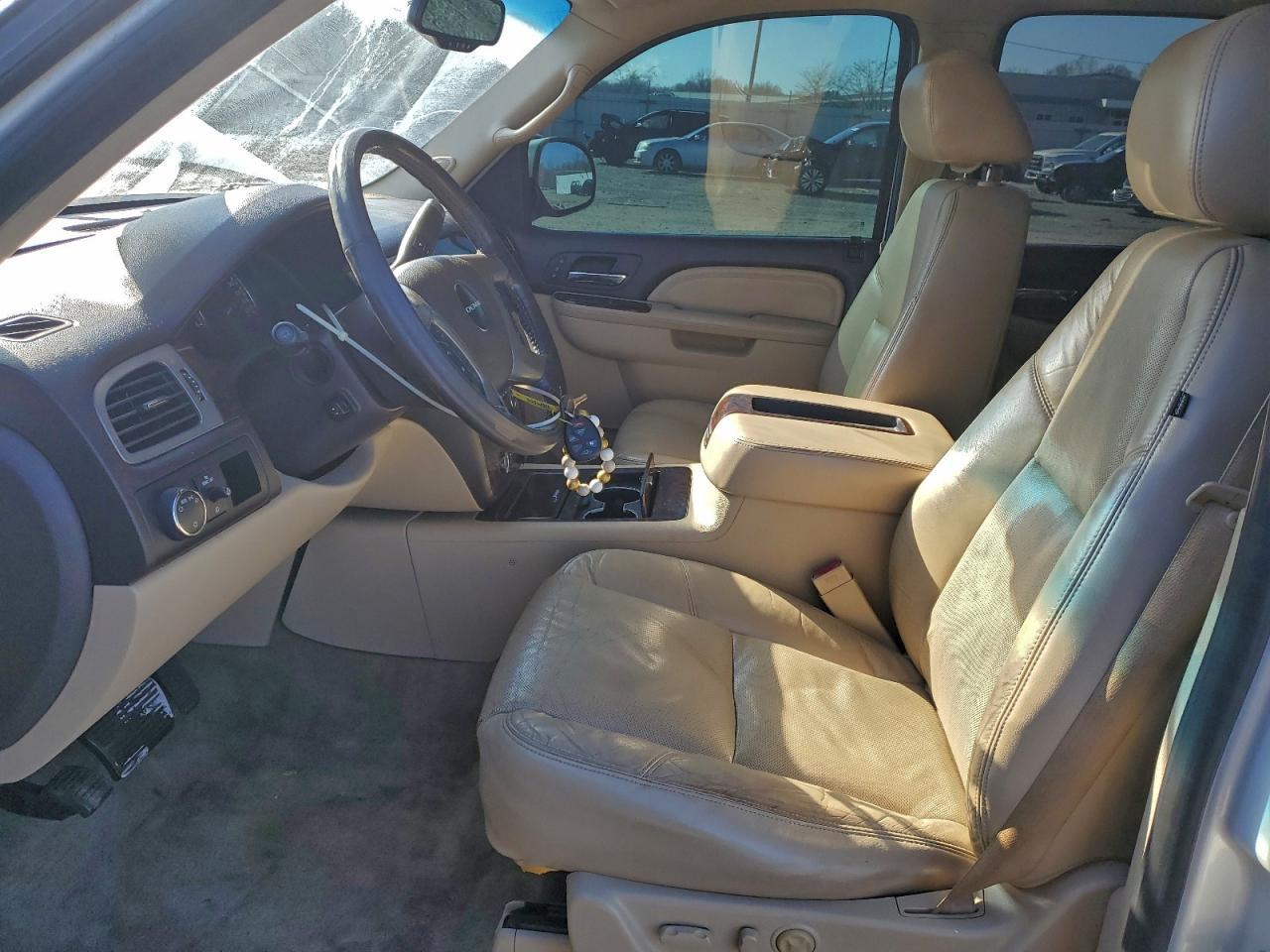 2010 GMC Yukon Denali - Фото 7