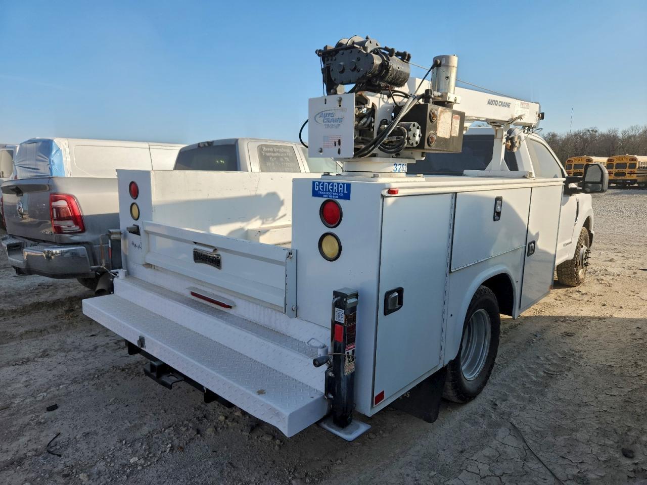 2017 Ford F350 Utility / Service Truck - Фото 3