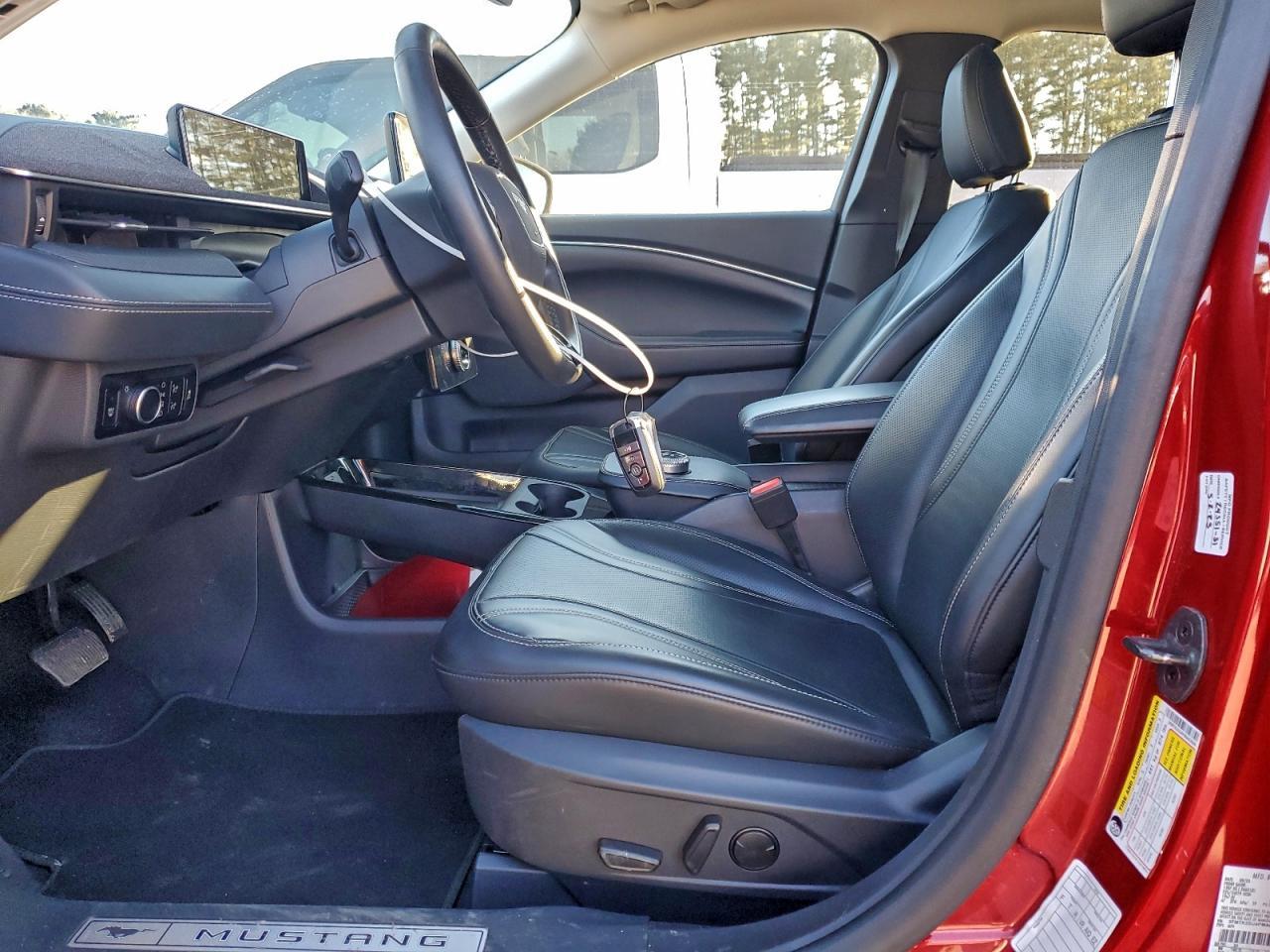 2023 Ford Mustang Mach-E Premium - Фото 7