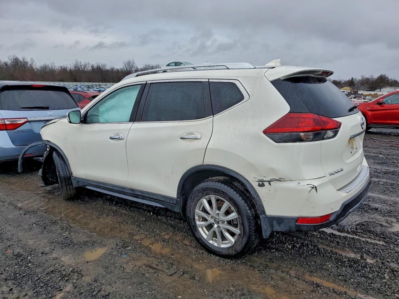 2020 Nissan Rogue S - Фото 2