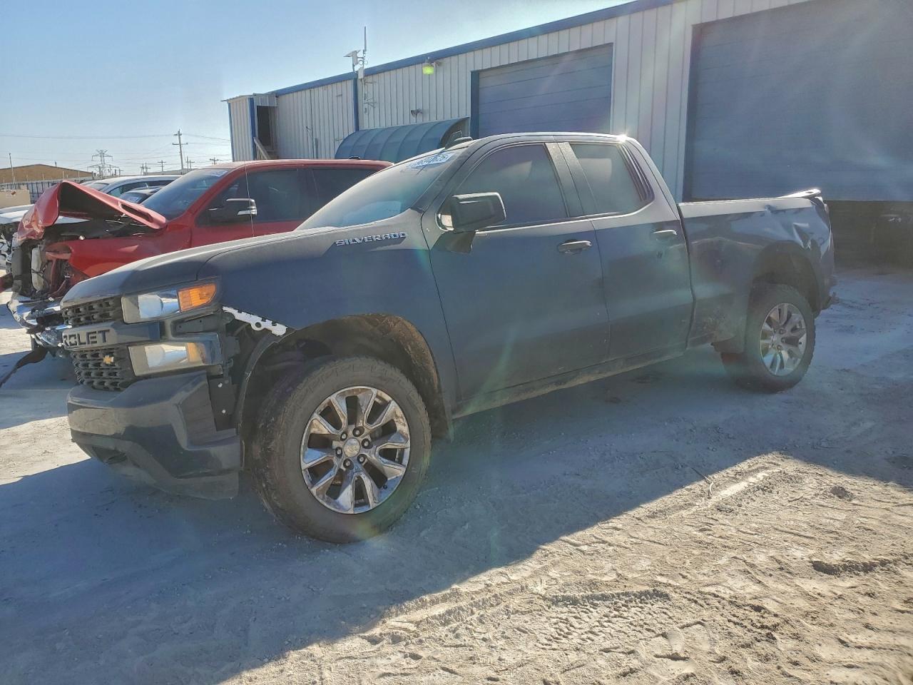 2020 Chevrolet Silverado K1500 Custom