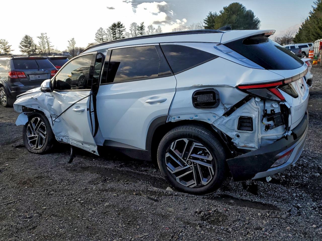 2025 Hyundai Tucson Limited - Фото 2