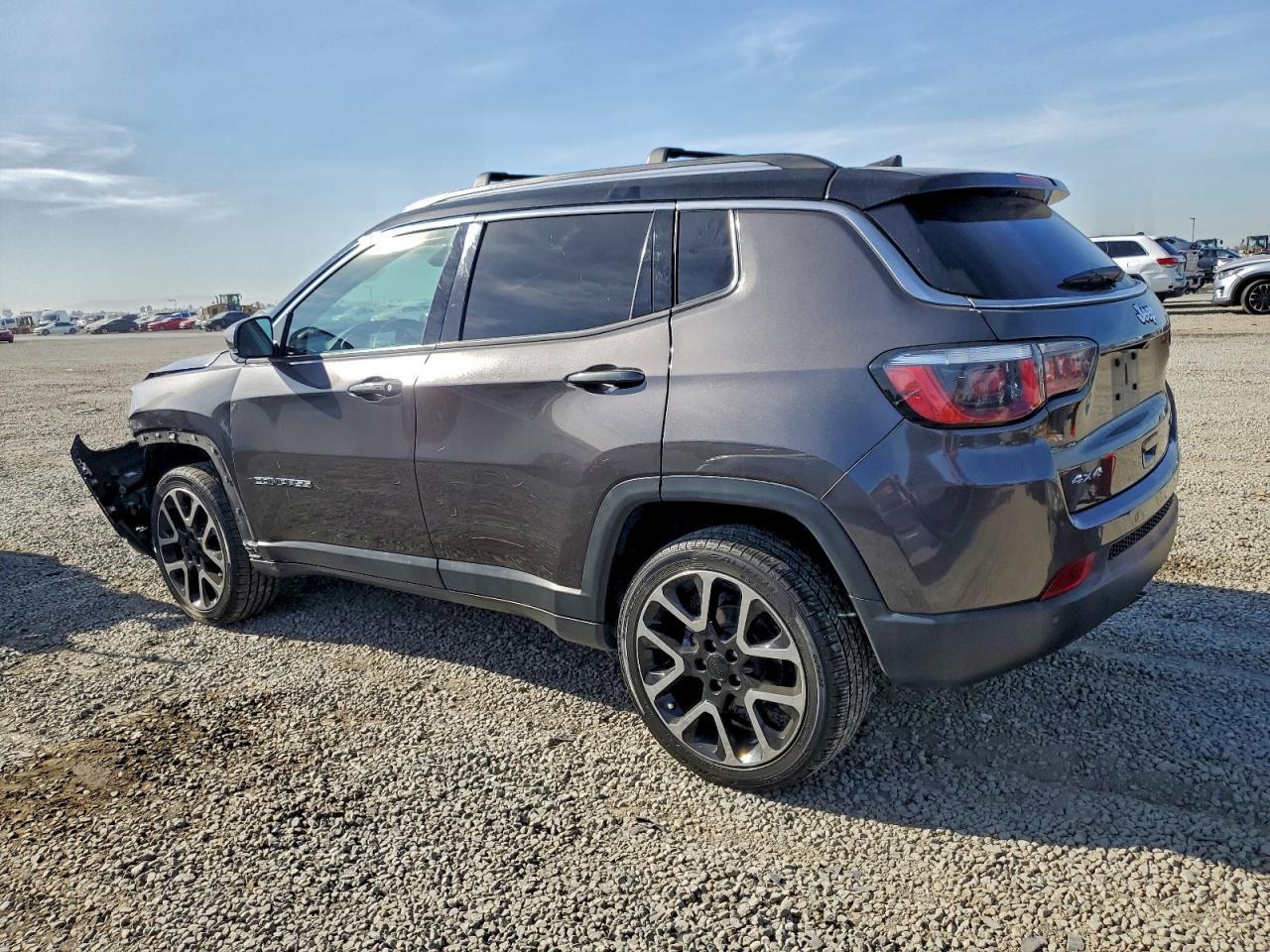 2018 Jeep Compass Limited - Фото 2