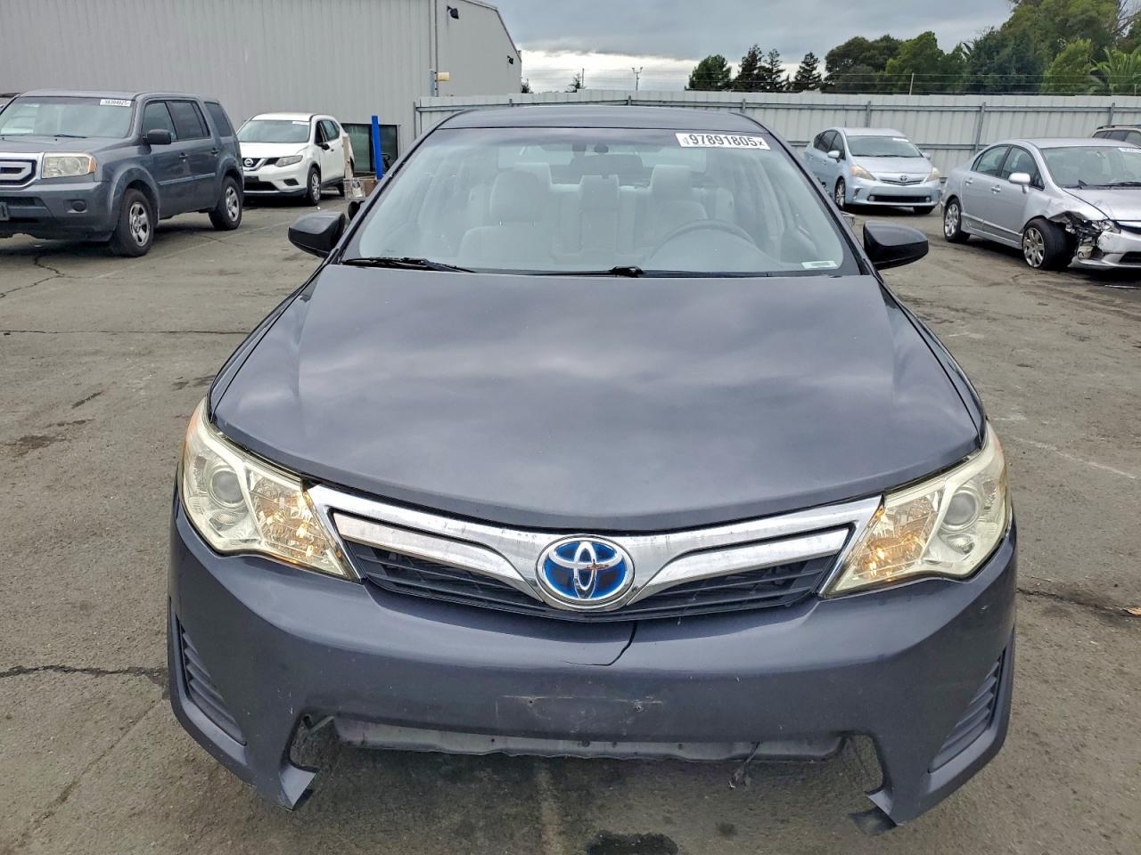 2013 Toyota Camry Hybrid - Image 5