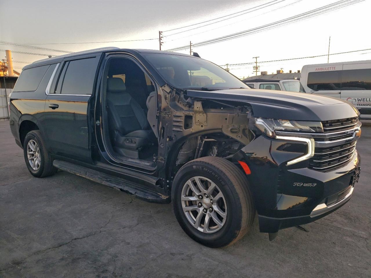 2021 Chevrolet Suburban C1500 Lt - Фото 4