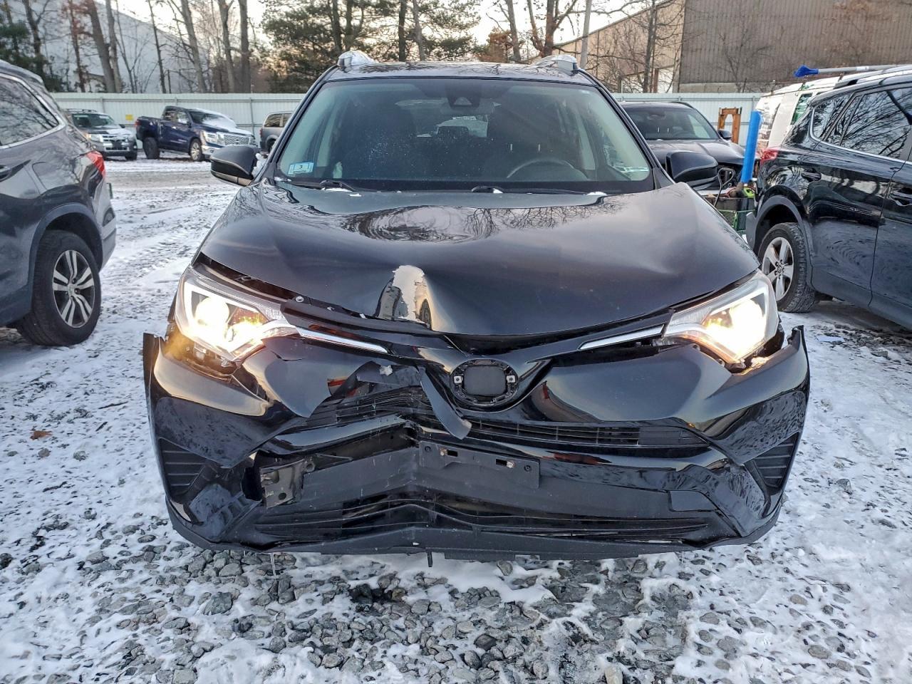 2017 Toyota Rav4 Le - Image 5