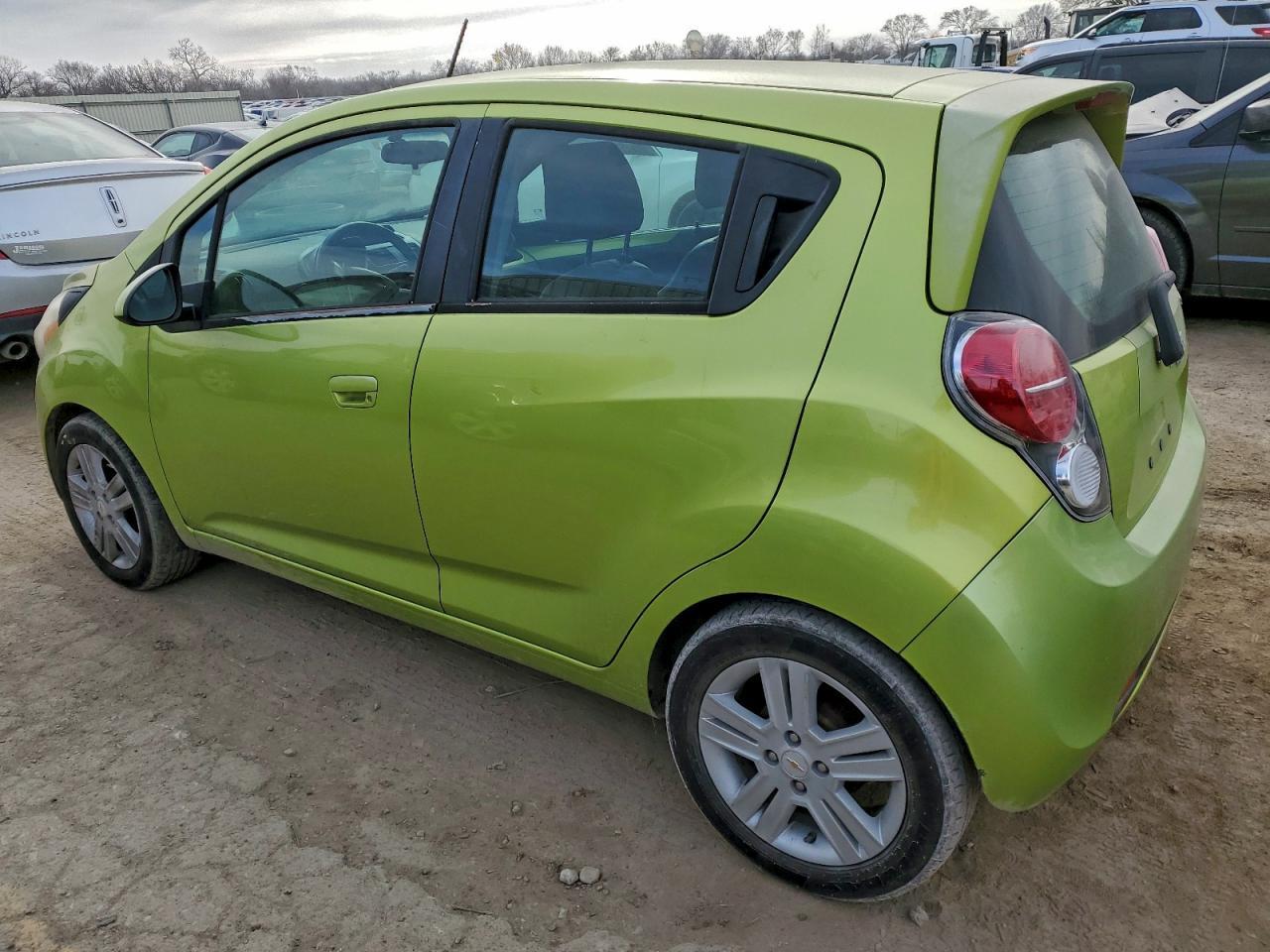 2013 Chevrolet Spark 1Lt - Фото 2