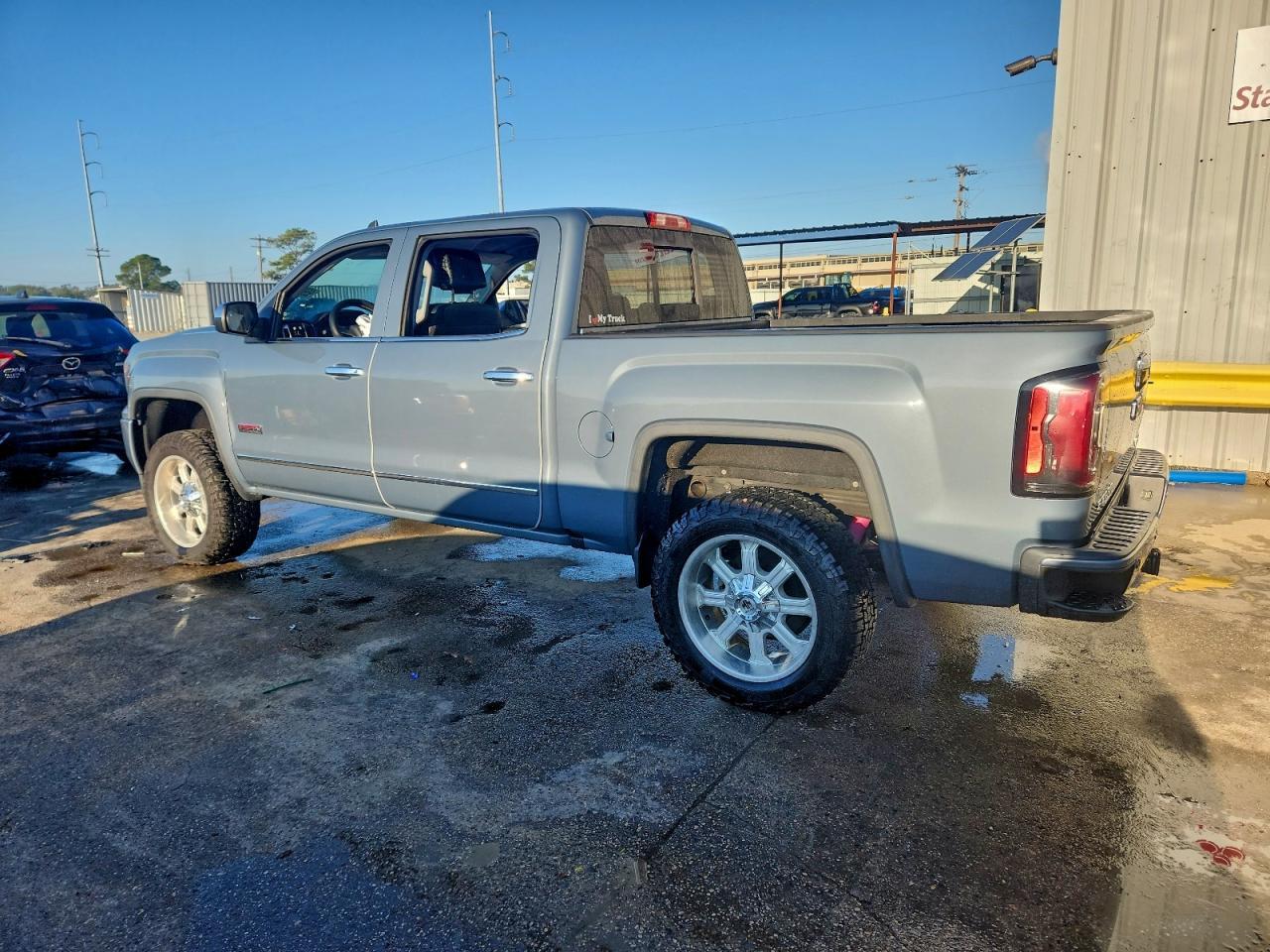 2016 GMC Sierra K1500 Sle - Image 2