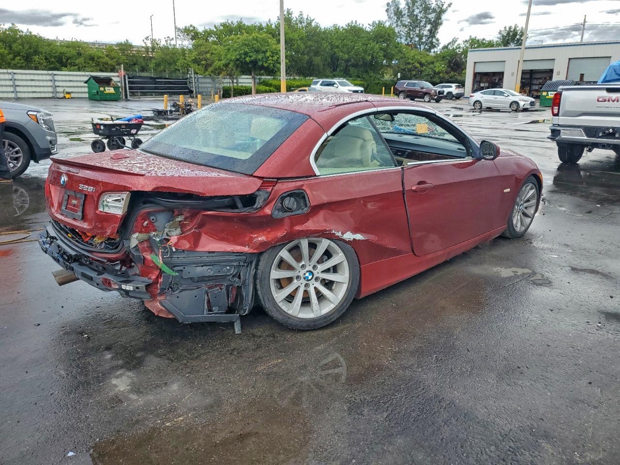 2013 BMW 328 I - Image 3