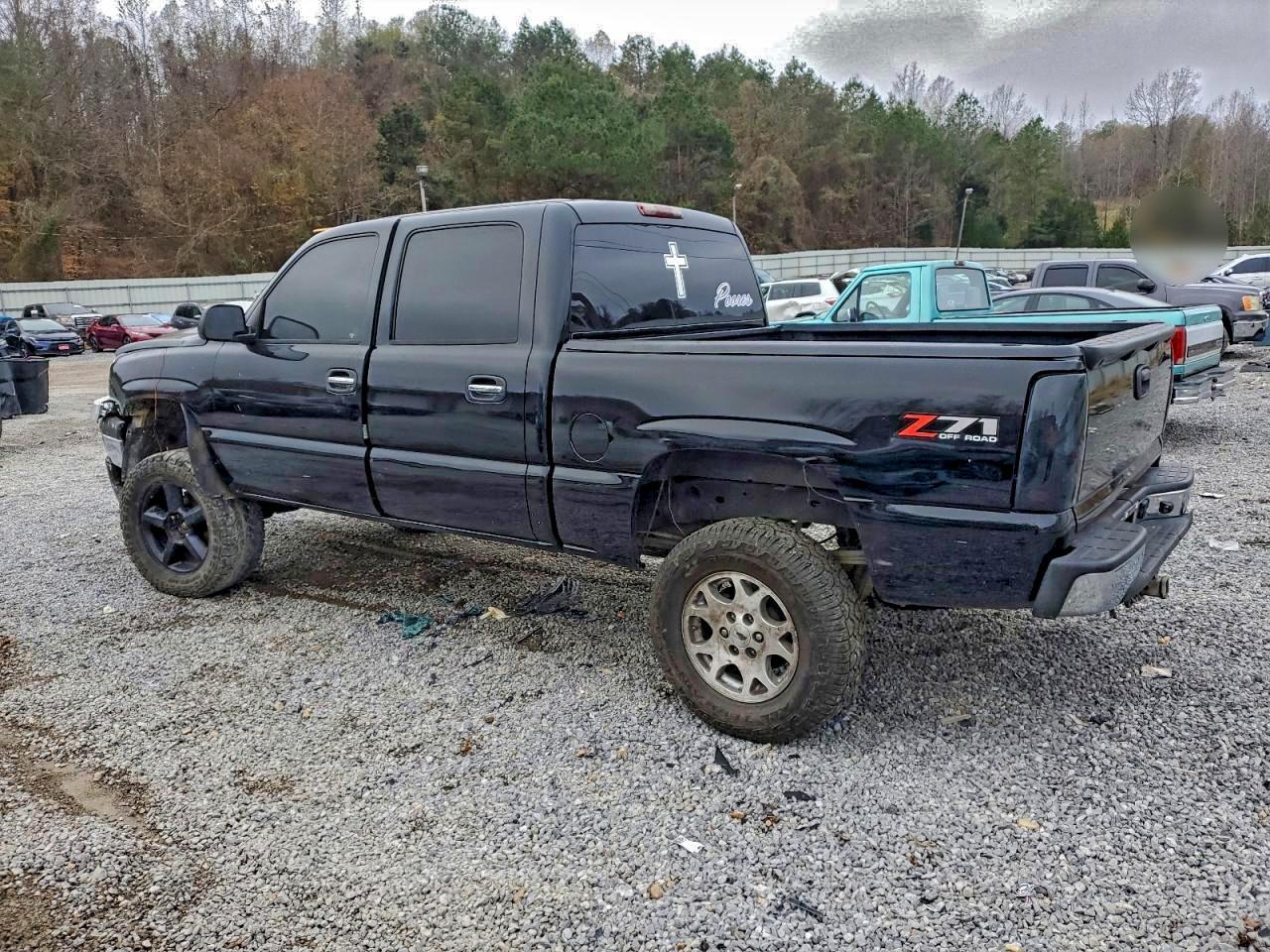 2006 Chevrolet Silverado K1500 - Image 2