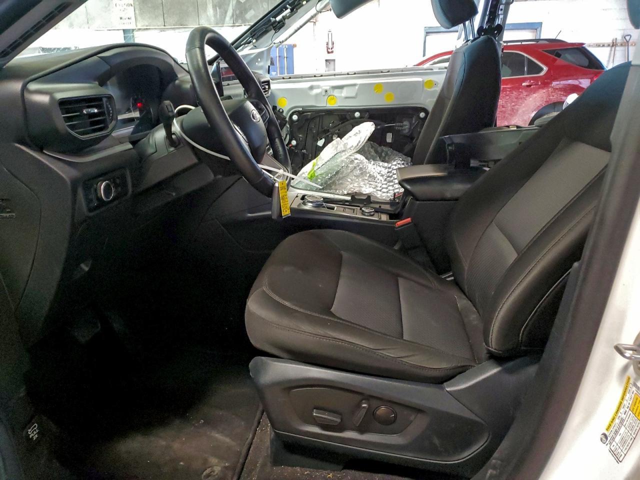 2023 Ford Explorer Xlt - Фото 7