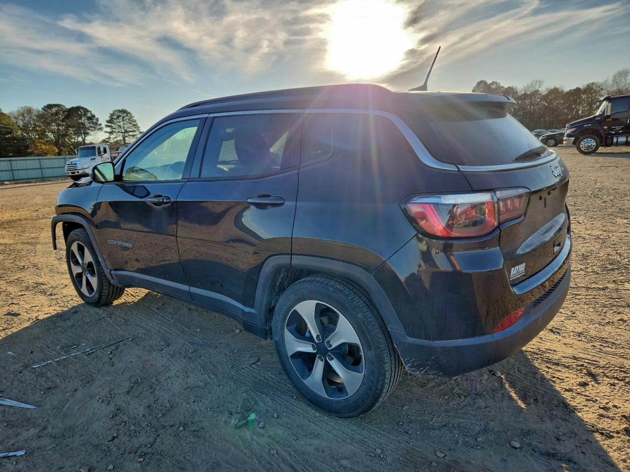 2019 Jeep Compass Latitude - Image 2