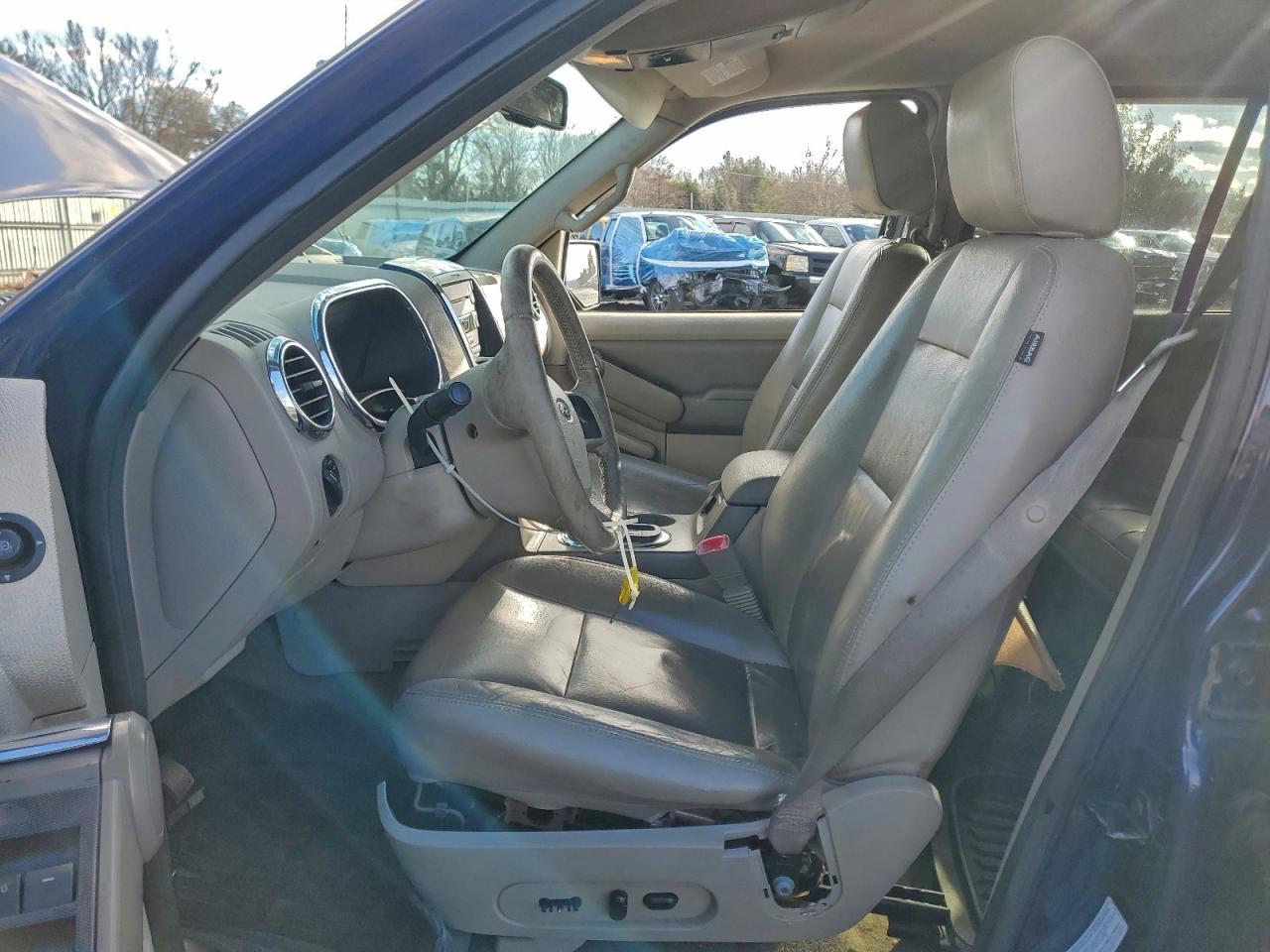 2006 Ford Explorer Xlt - Image 7
