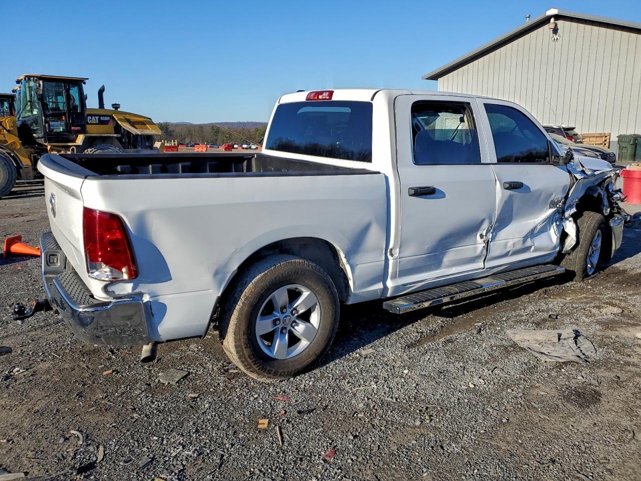 2022 Ram 1500 Classic Slt - Image 3