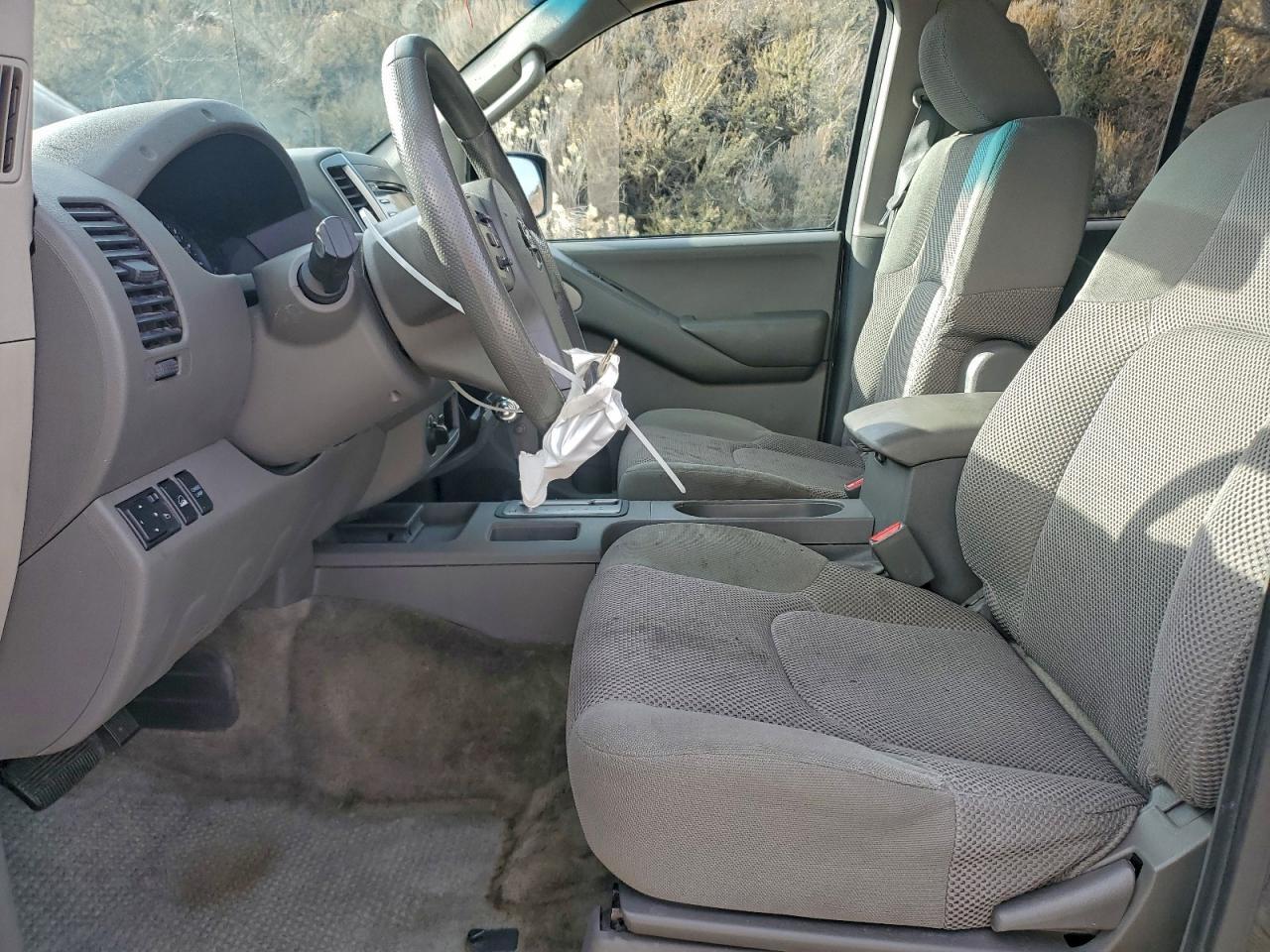 2014 Nissan Frontier S - Фото 7