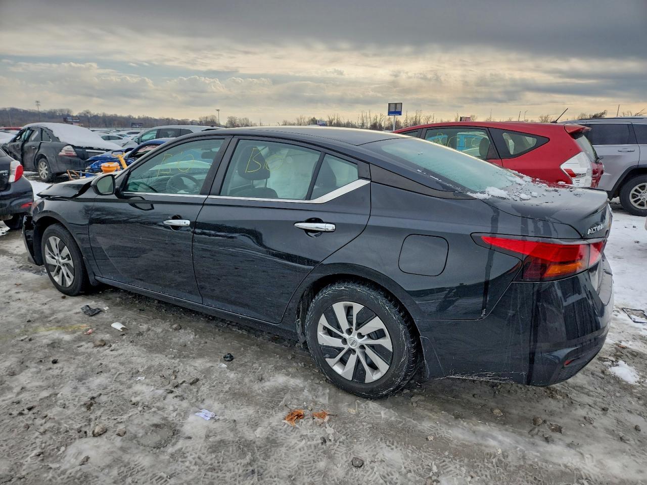 2022 Nissan Altima S - Фото 2