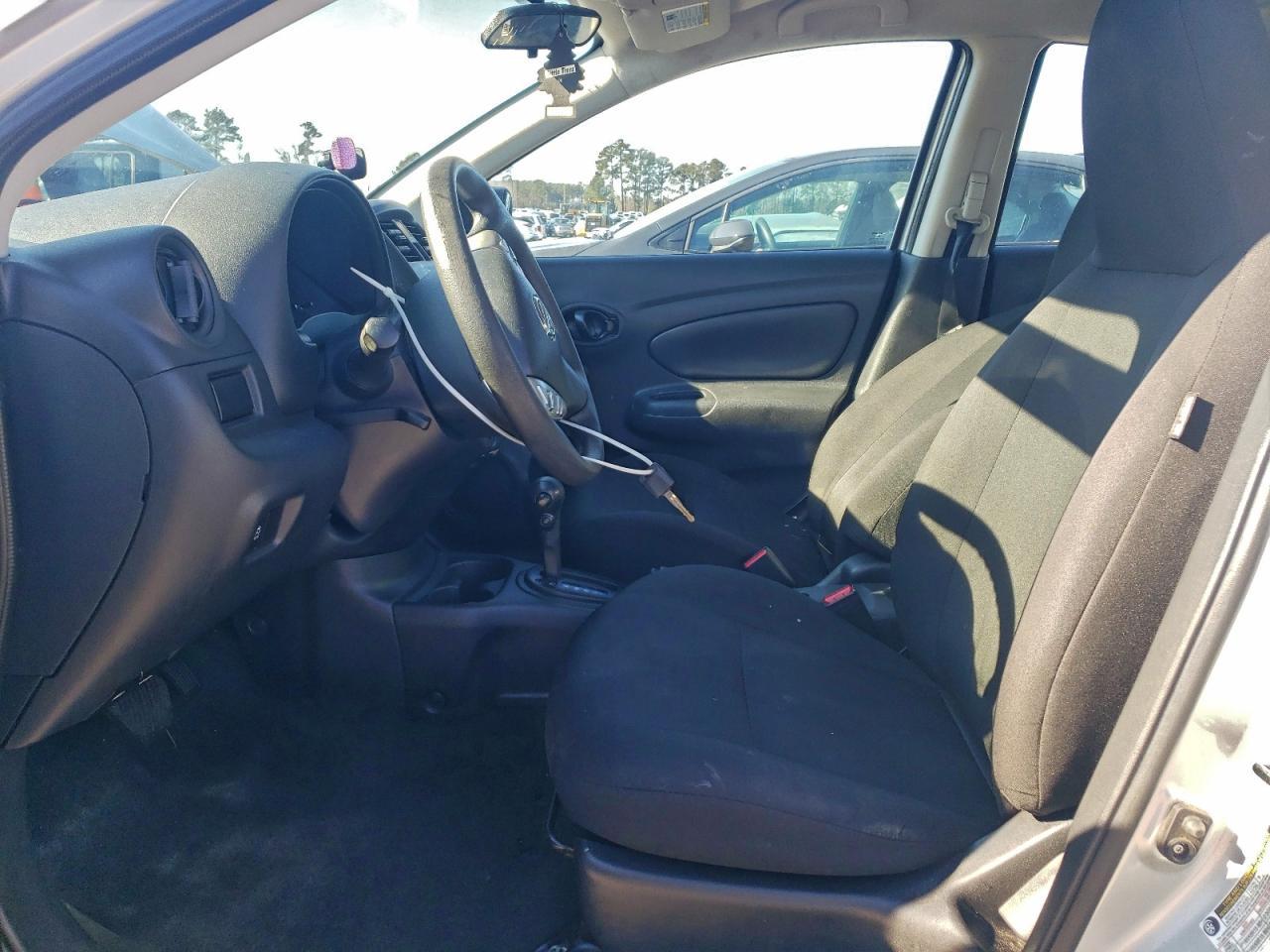 2015 Nissan Versa S - Image 7