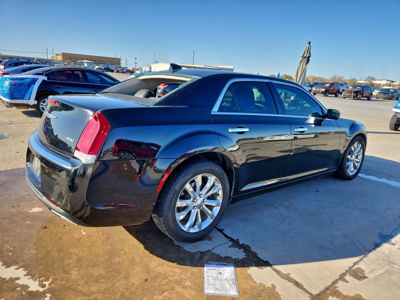 2018 Chrysler 300 Limited - Image 3