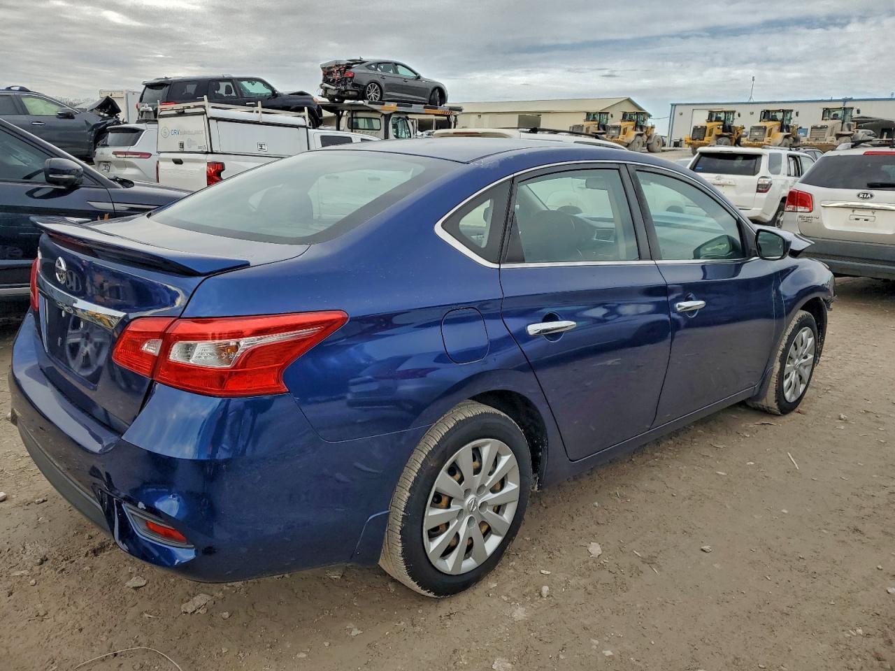 2016 Nissan Sentra S - Фото 3