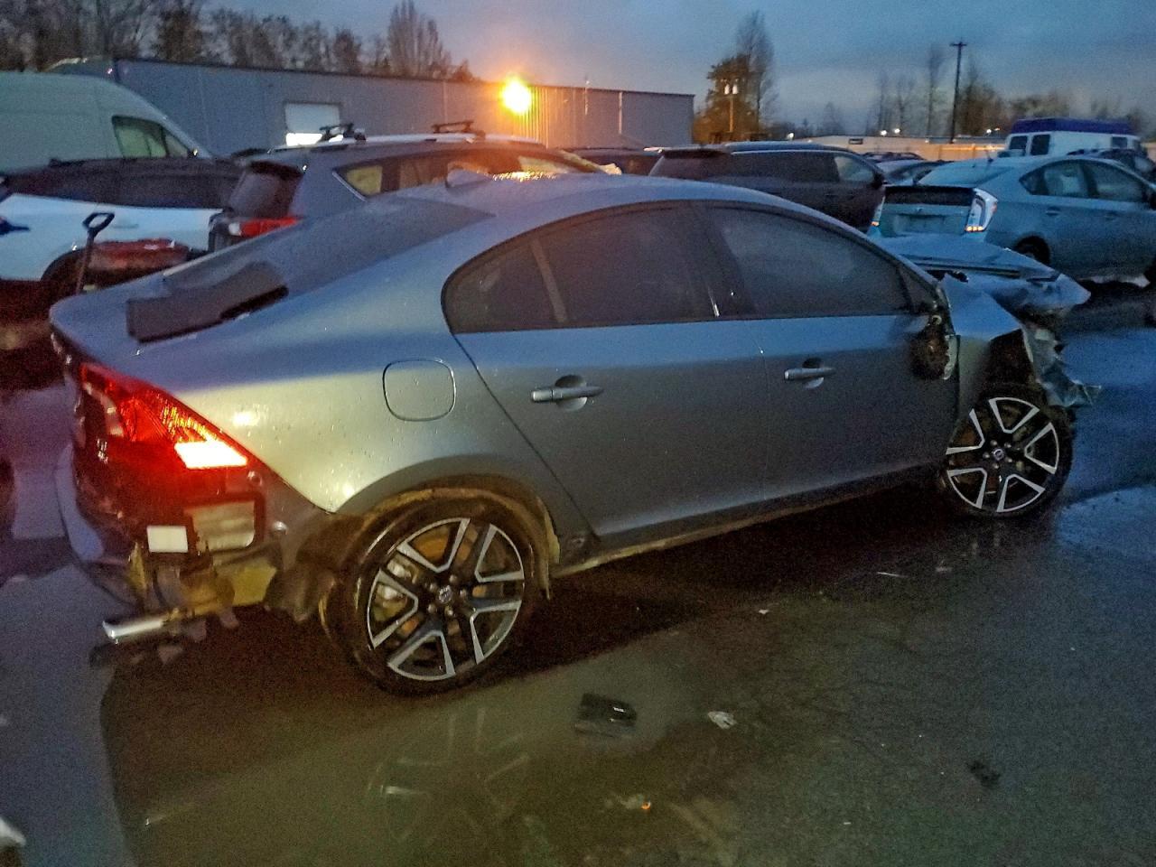 2017 Volvo S60 Dynamic - Фото 3