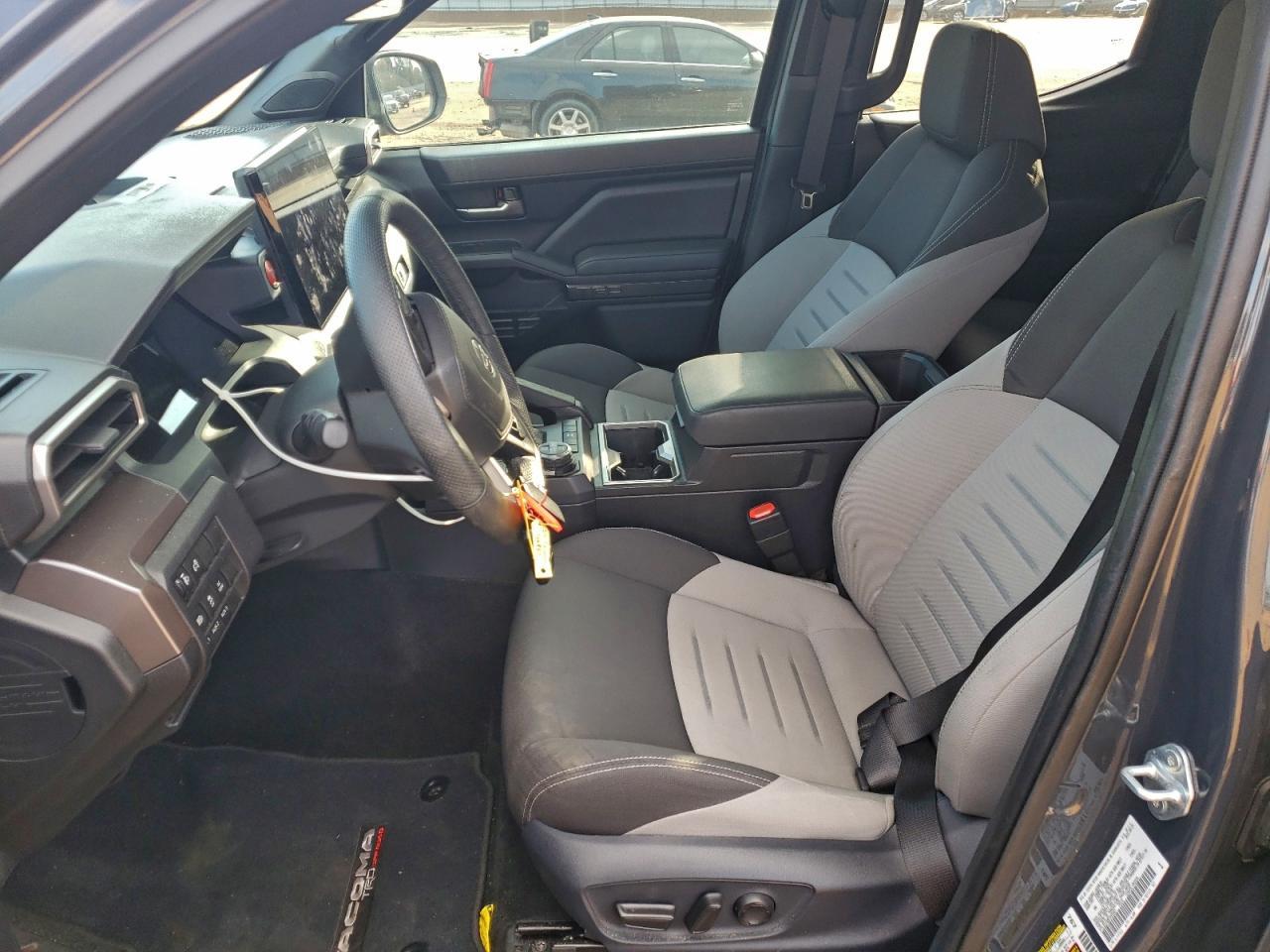 2024 Toyota Tacoma Double Cab - Image 7