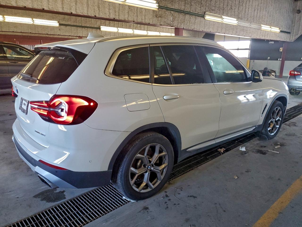 2024 BMW X3 xDrive30I - Image 3