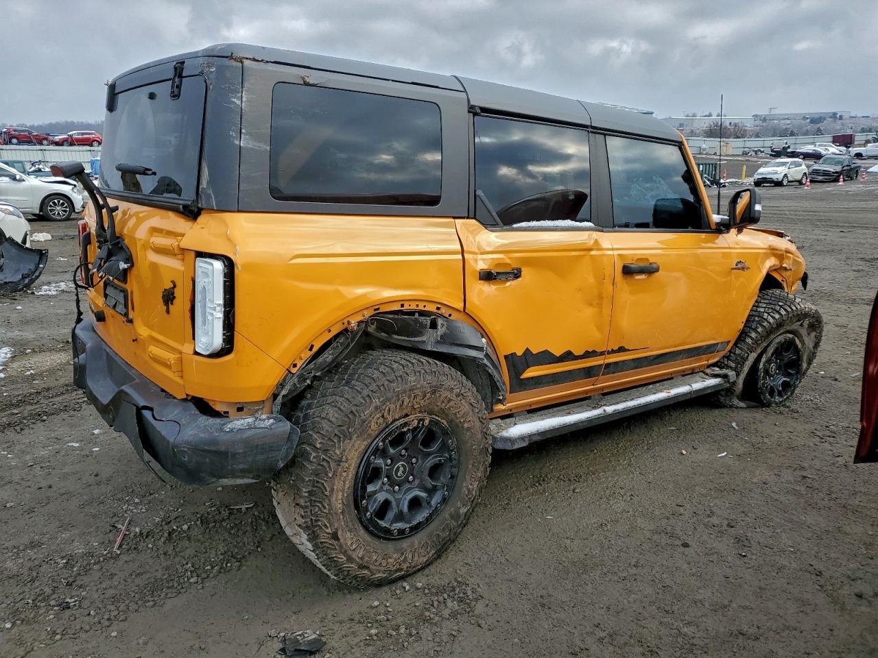 2022 Ford Bronco Base - Фото 3