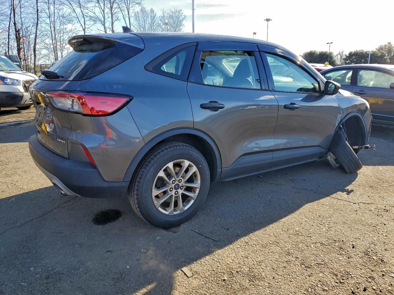 2022 Ford Escape S - Image 3