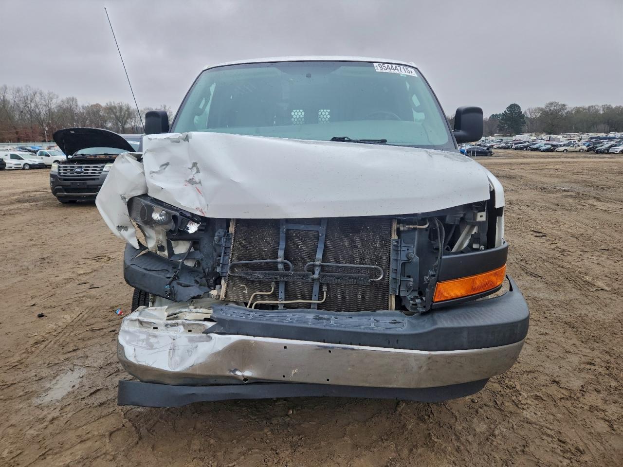 2017 GMC Savana G2500 Delivery Van - Image 5