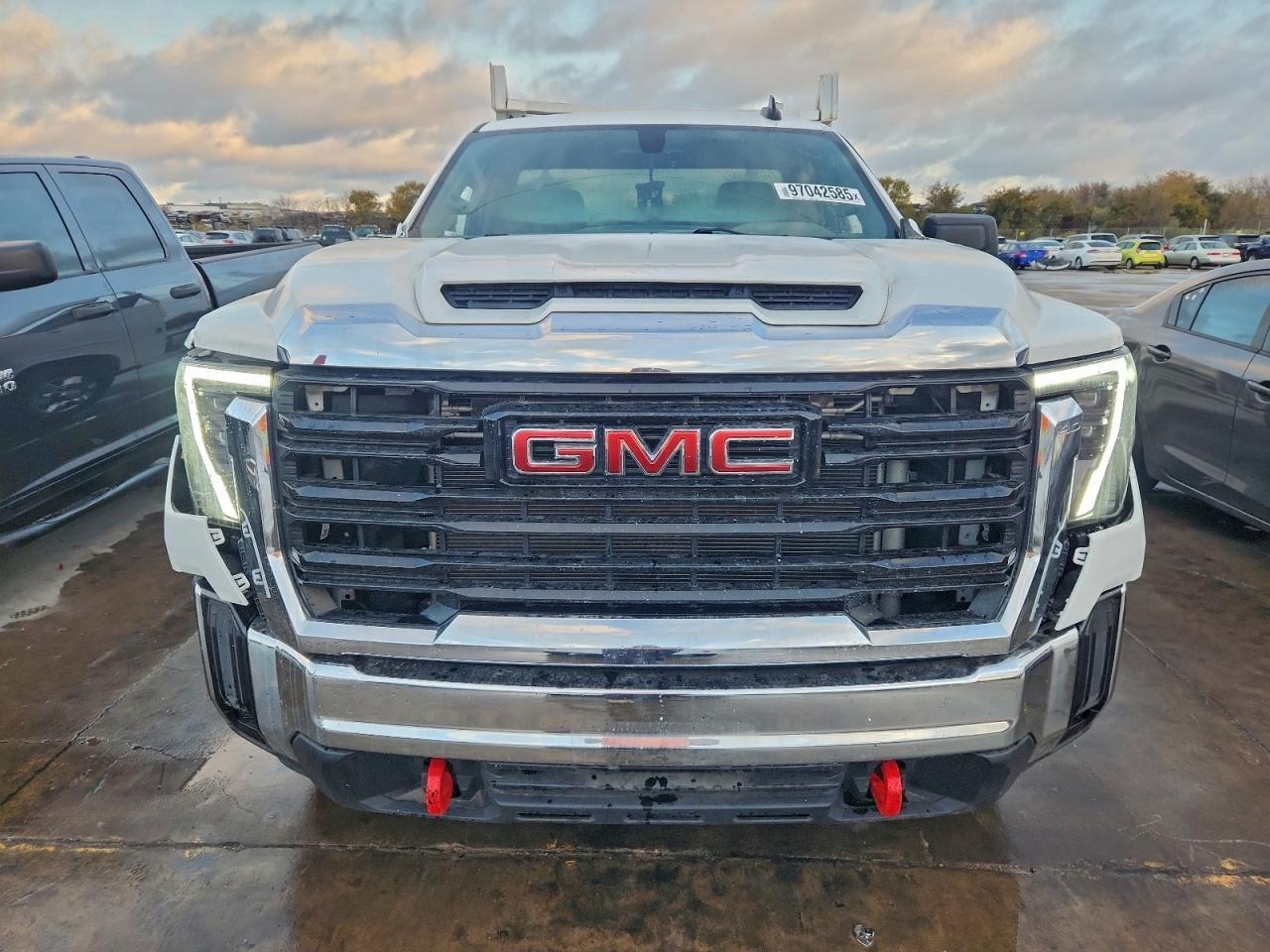 2024 GMC Sierra 2500Hd V8 Reg Cab 6.6L Service Body - Image 5