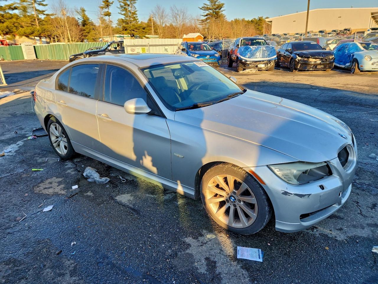 2011 BMW 328 Xi Sulev - Image 4