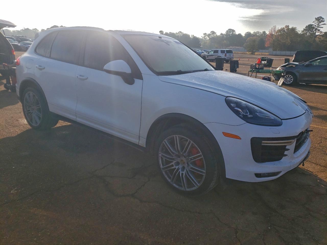 2015 Porsche Cayenne Turbo - Фото 4